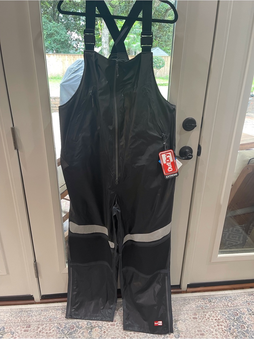 Columbia  Waterproof Bib NWT